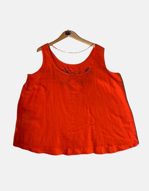 Orange sleeveless top with flower design FM